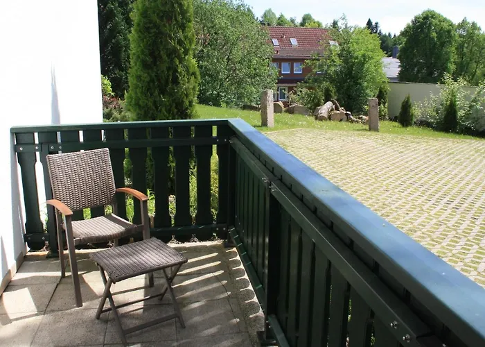 公寓 Am Huetteberg *